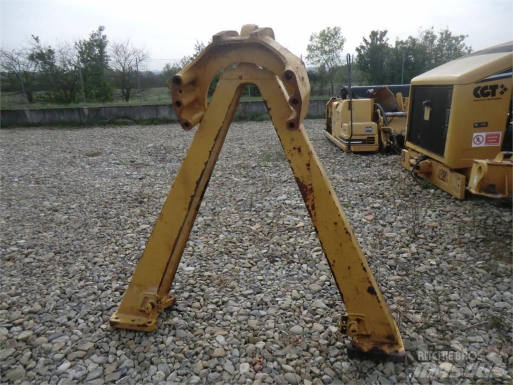 CAT 735 Chassis og understell