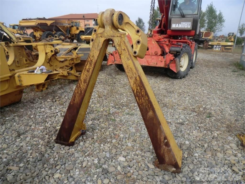 CAT 735 Chassis og understell