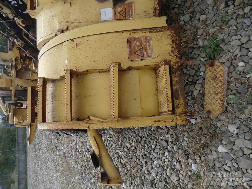 CAT 735 Chassis og understell