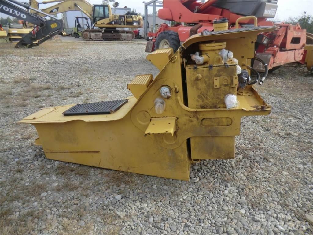CAT 735 Chassis og understell