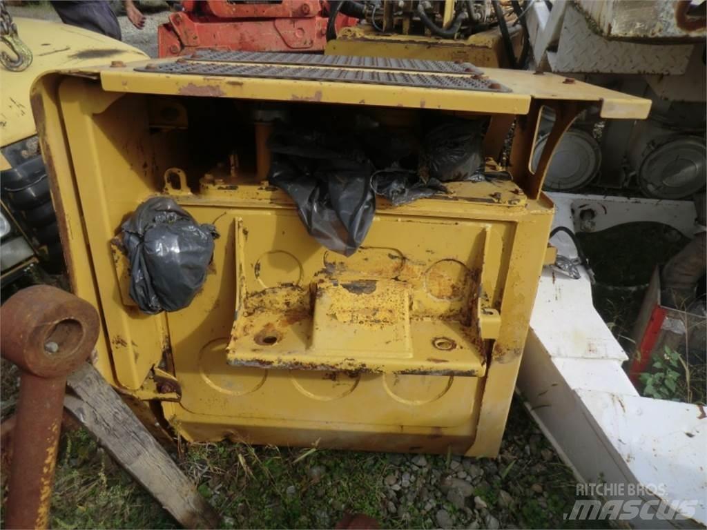 CAT 735 Chassis og understell