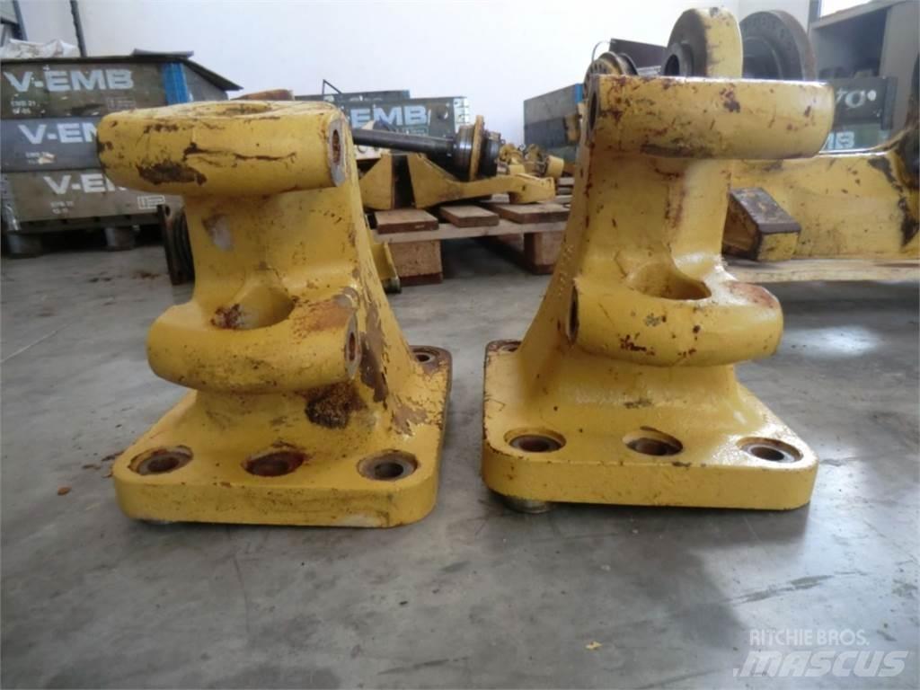 CAT 735 Chassis og understell
