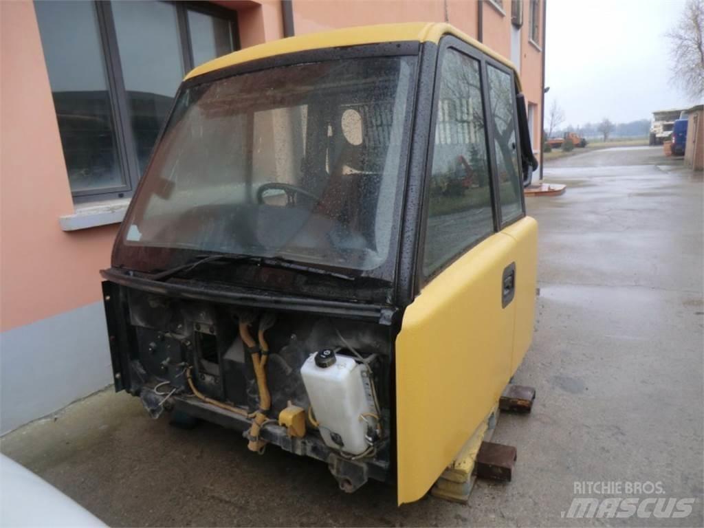 CAT 735 Chassis og understell