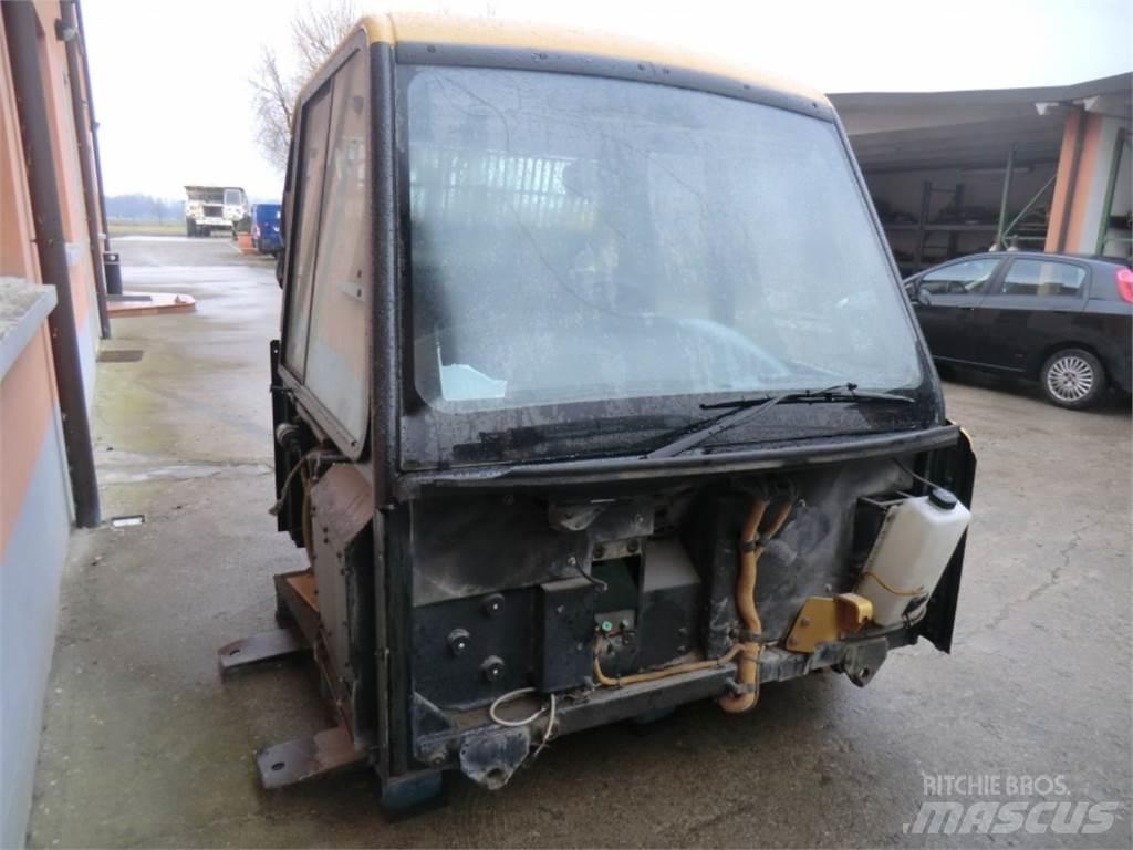 CAT 735 Chassis og understell