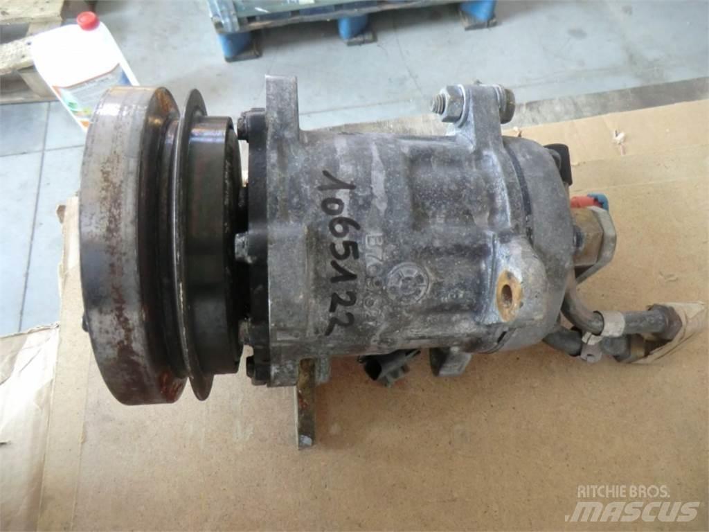 CAT 928G Anlegg - Annet