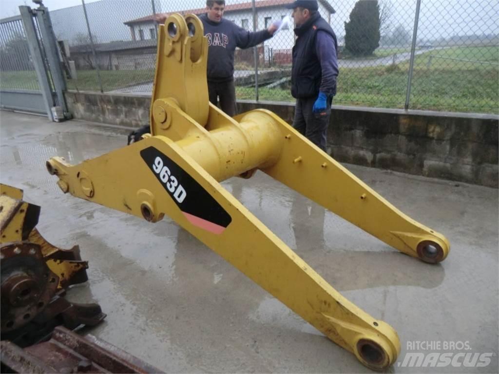 CAT 963D Chassis og understell