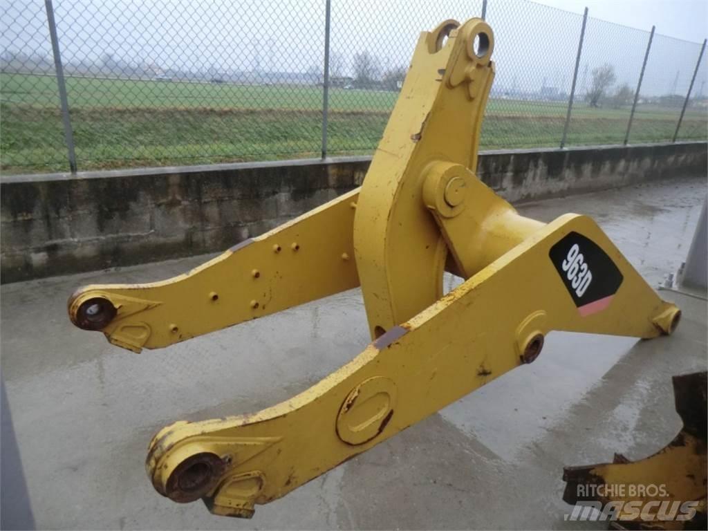 CAT 963D Chassis og understell
