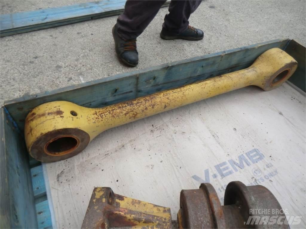 CAT 963D Chassis og understell