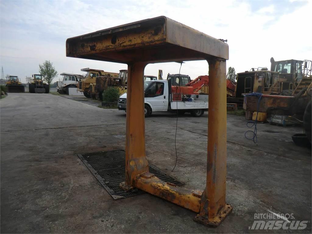 CAT 988B Chassis og understell
