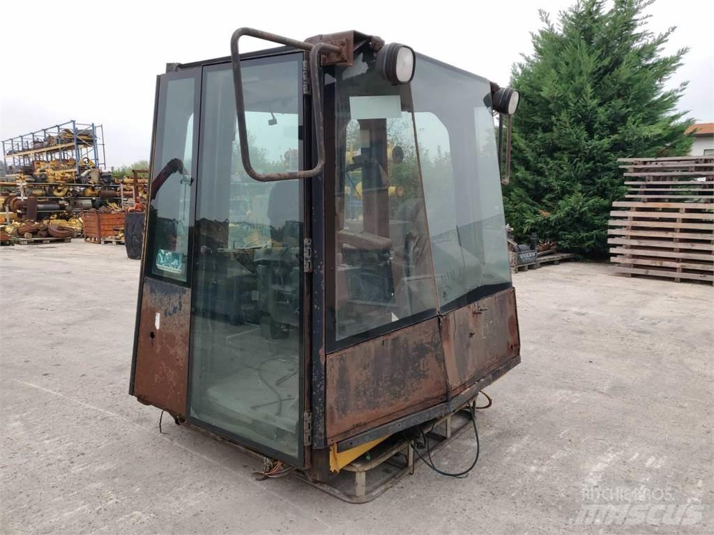 CAT 988G Chassis og understell