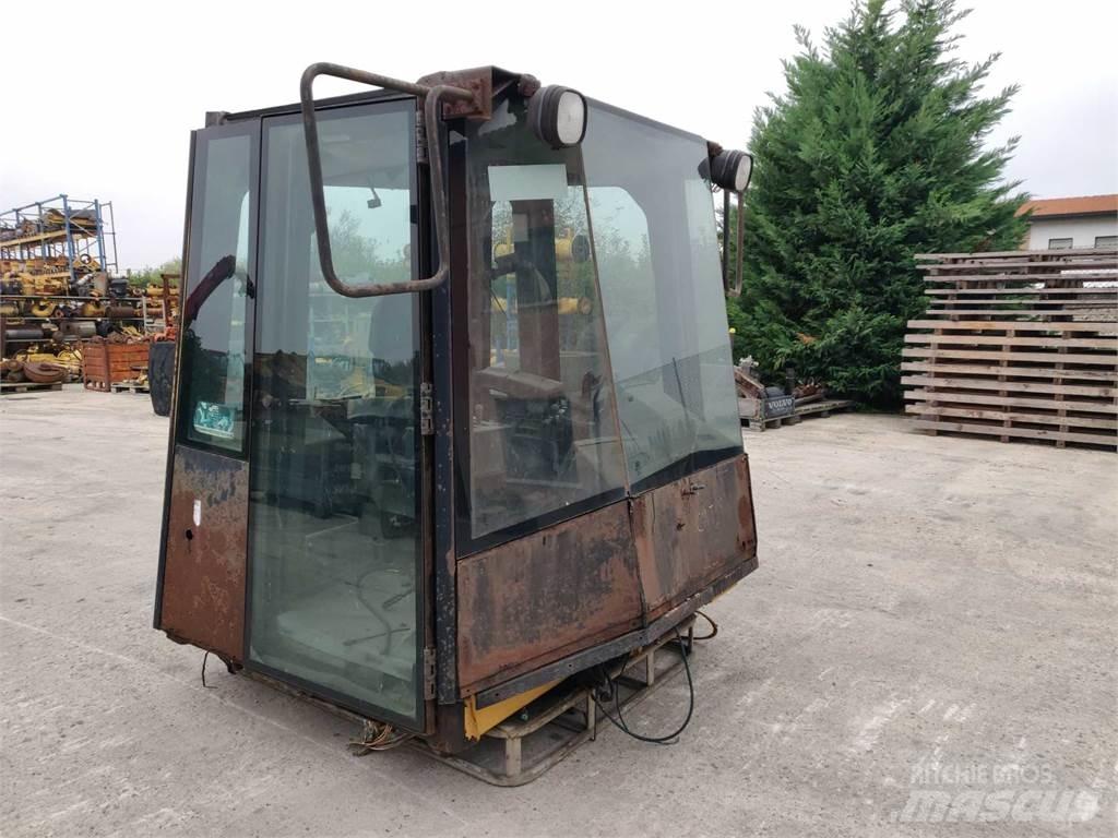 CAT 988G Chassis og understell