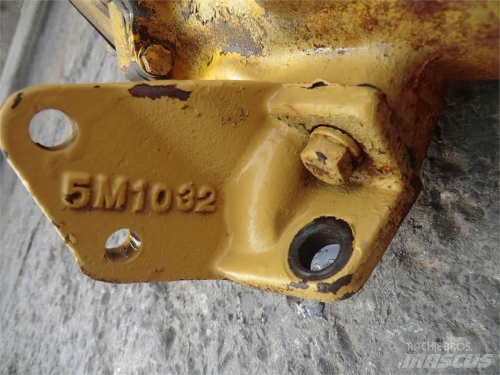 CAT D333 Motorer