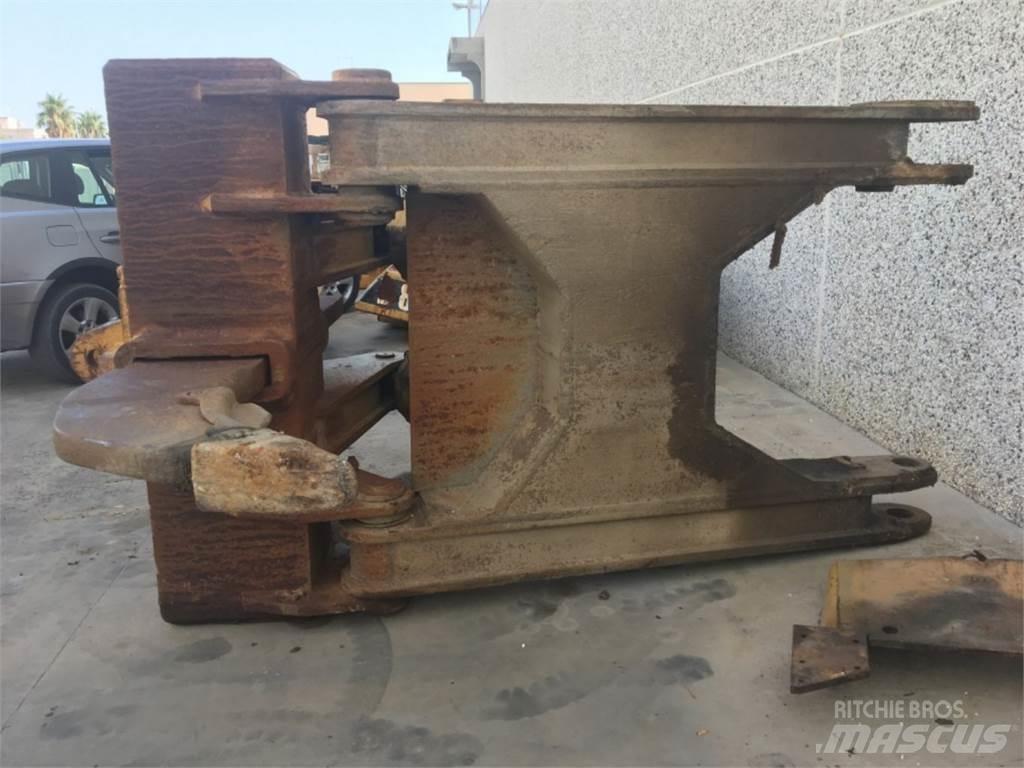 CAT  D8L Anlegg - Annet