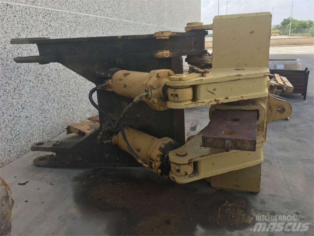 CAT  D8L Anlegg - Annet
