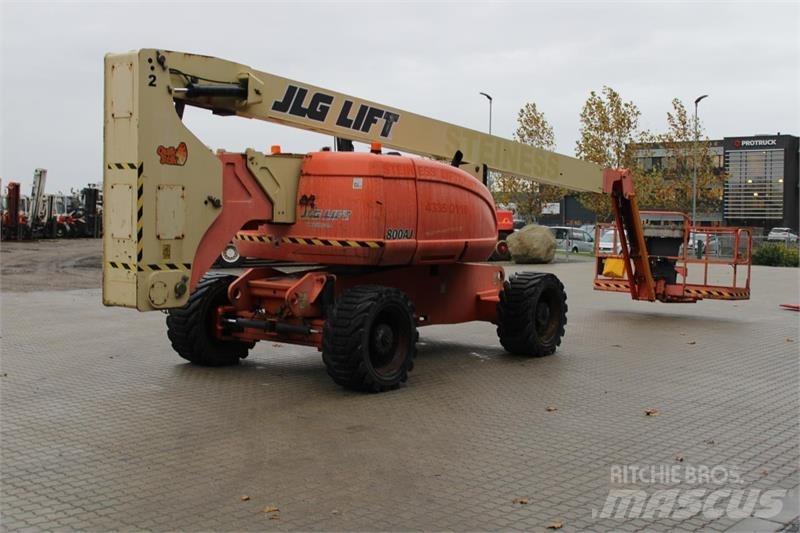 JLG 800AJ Leddede bomlifter