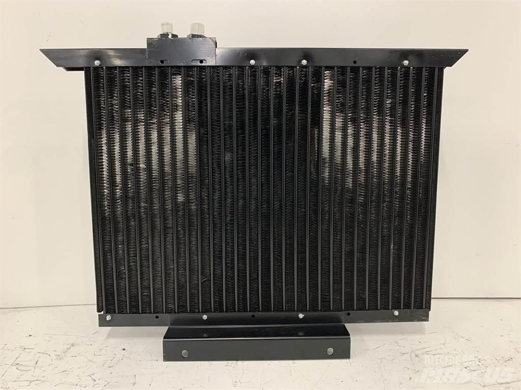 Mack MR Radiatorer