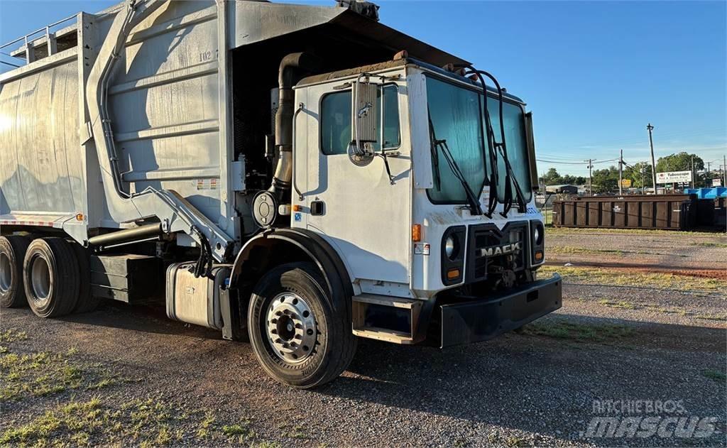 Mack 600 Renovasjonsbil