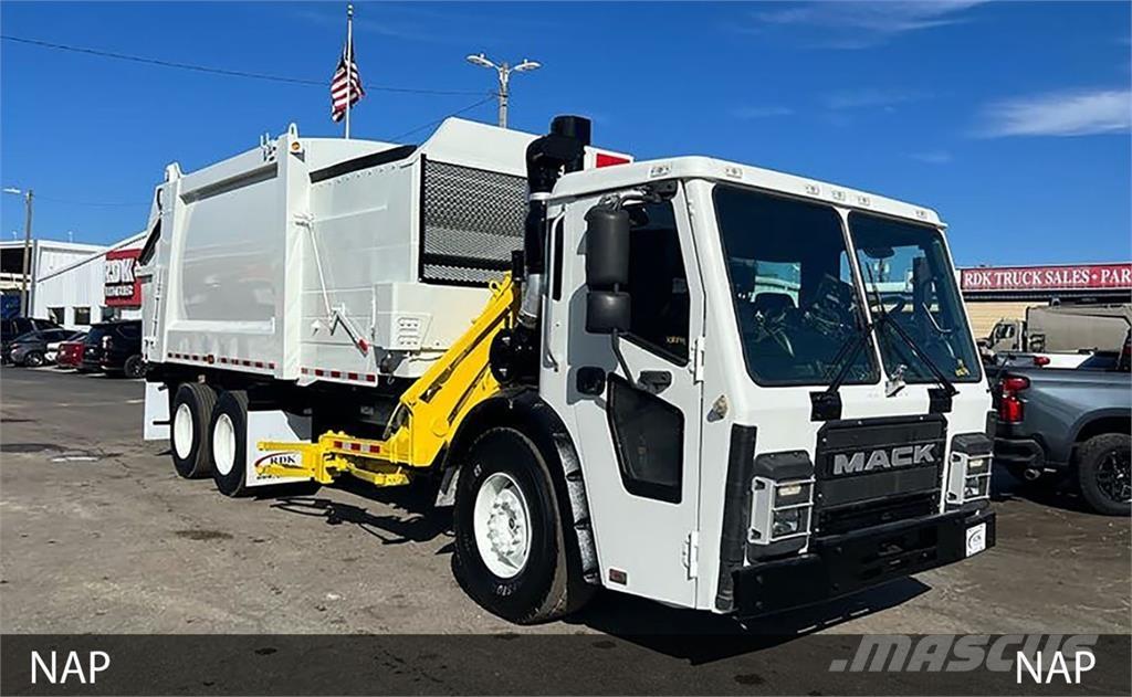 Mack 600 Renovasjonsbil