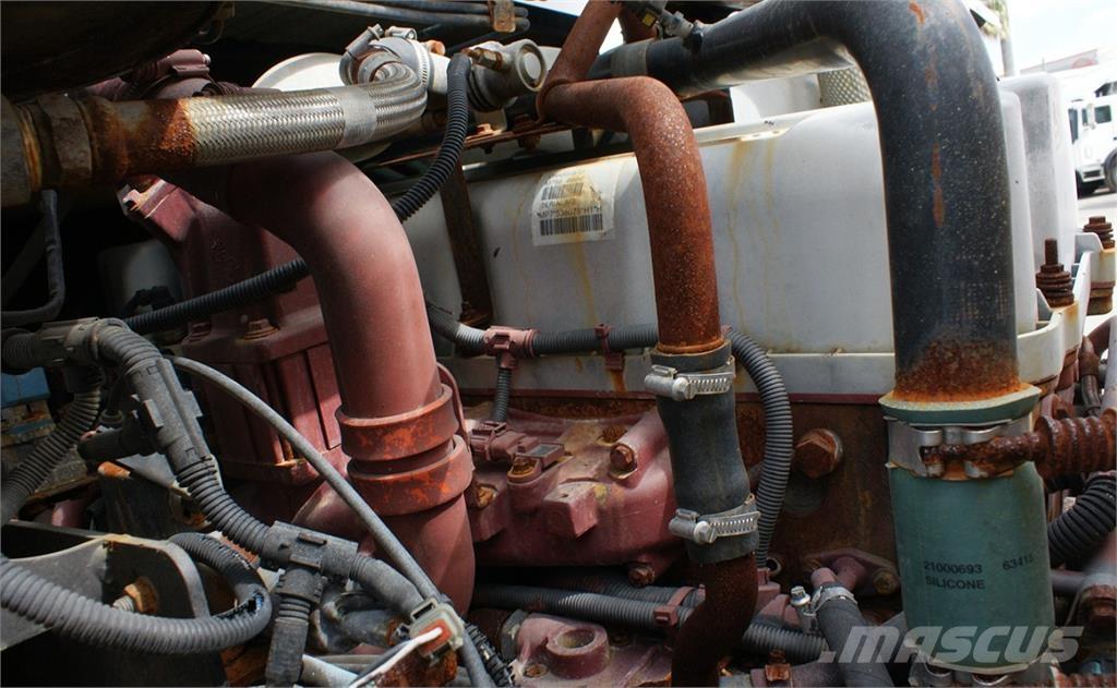 Mack LEU613 Renovasjonsbil