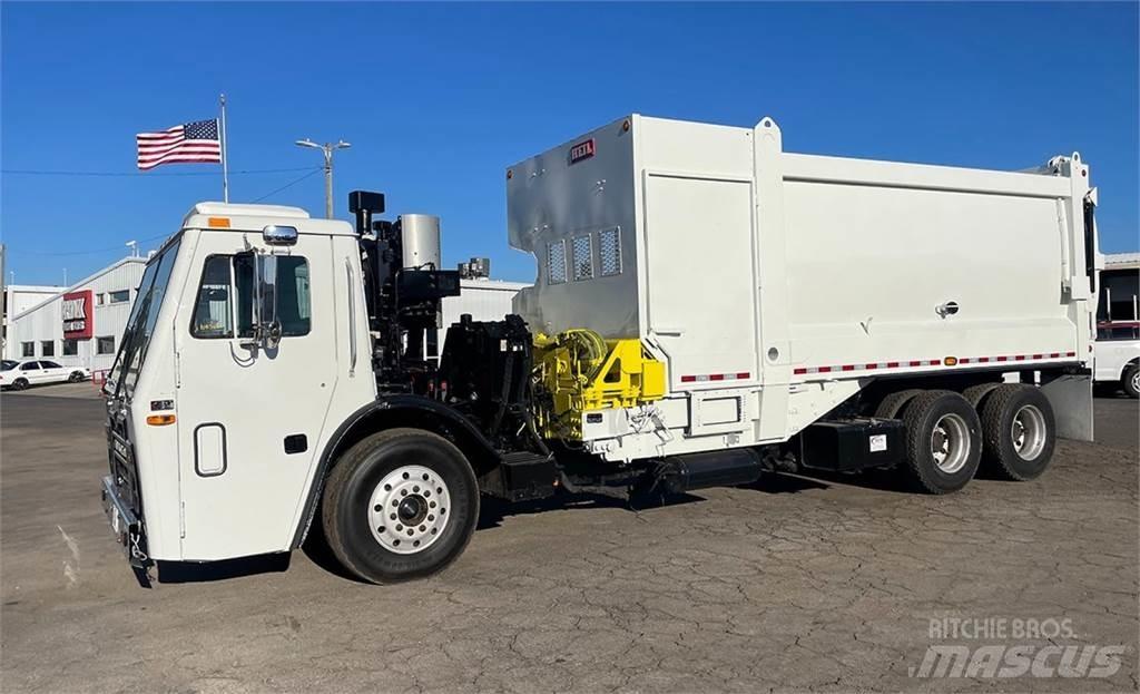 Mack LEU613 Renovasjonsbil