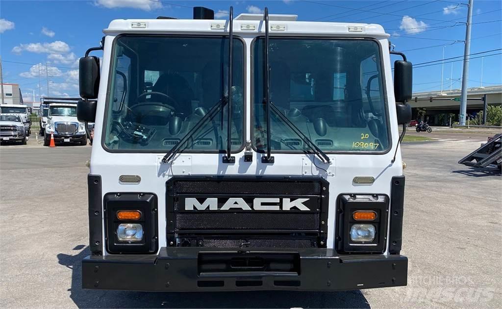 Mack LR613 Renovasjonsbil