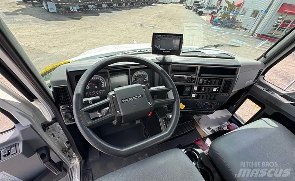 Mack MD6 Renovasjonsbil