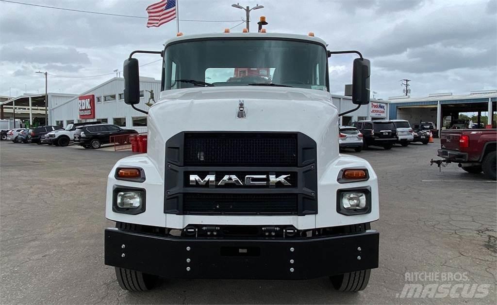 Mack MD6 Gripere