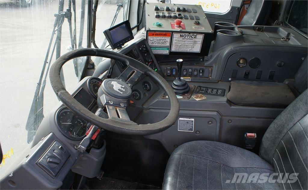 Mack MRU Renovasjonsbil