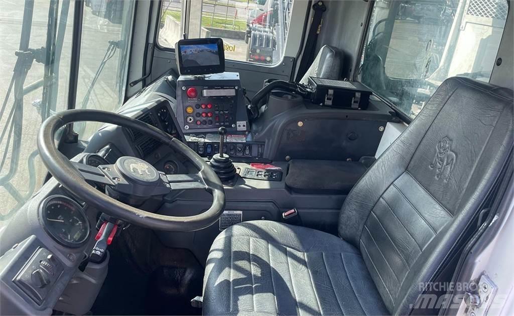 Mack MRU613 Renovasjonsbil