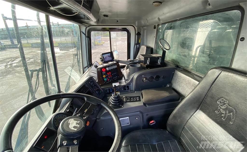 Mack MRU613 Renovasjonsbil