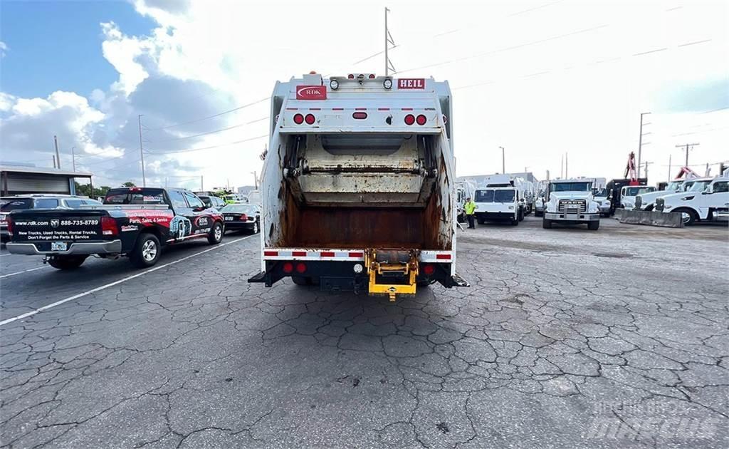 Peterbilt 320 Renovasjonsbil