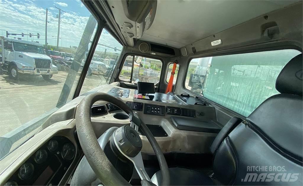 Peterbilt 320 Renovasjonsbil