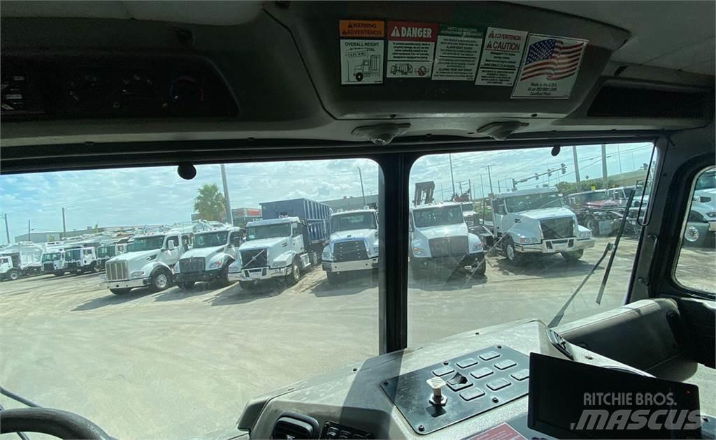 Peterbilt 320 Renovasjonsbil