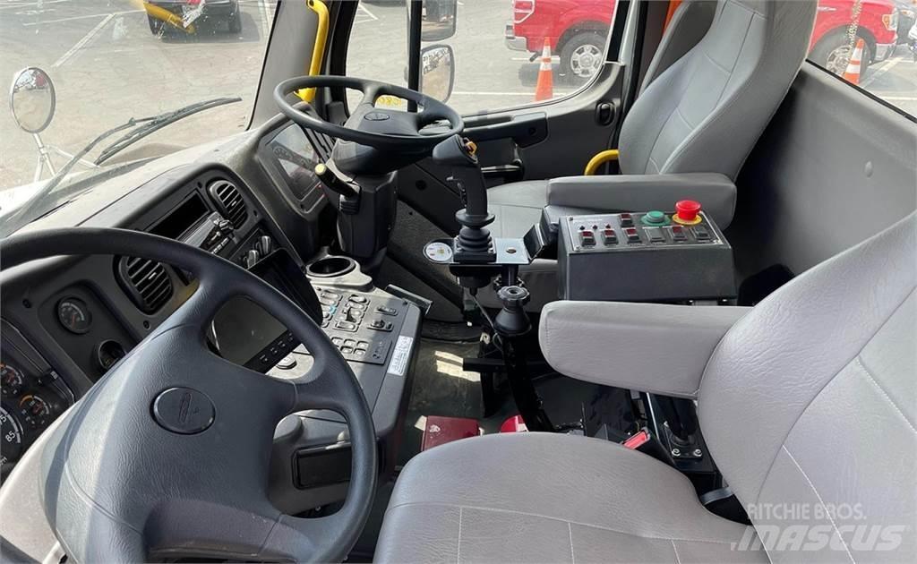 Peterbilt 520 Renovasjonsbil