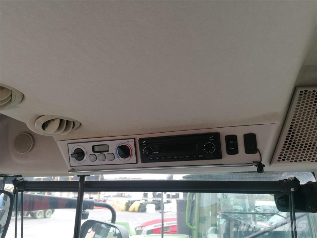 Valtra S324 Traktorer