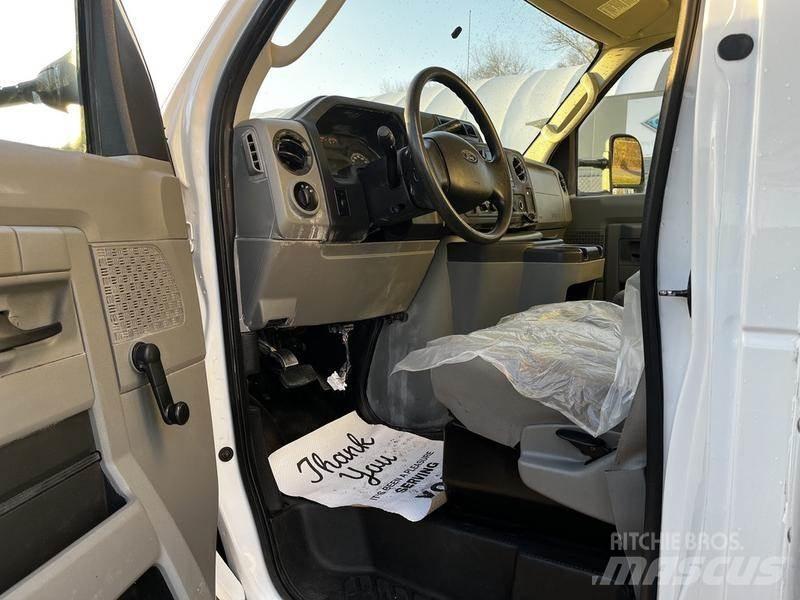 Ford Econoline Varebiler