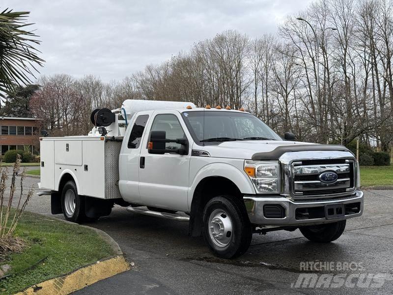 Ford F-350 SD Kommunalt / generelt kjøretøy