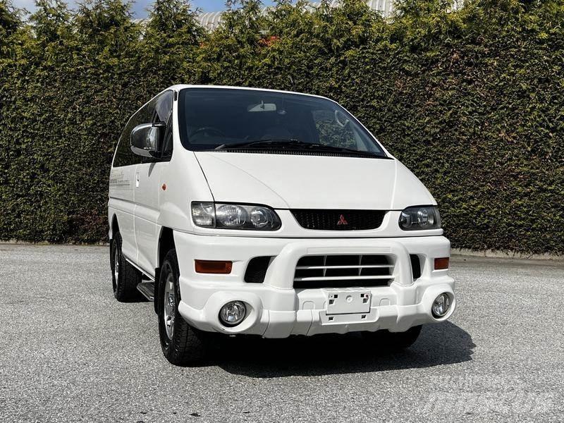 Mitsubishi Delica Personbiler