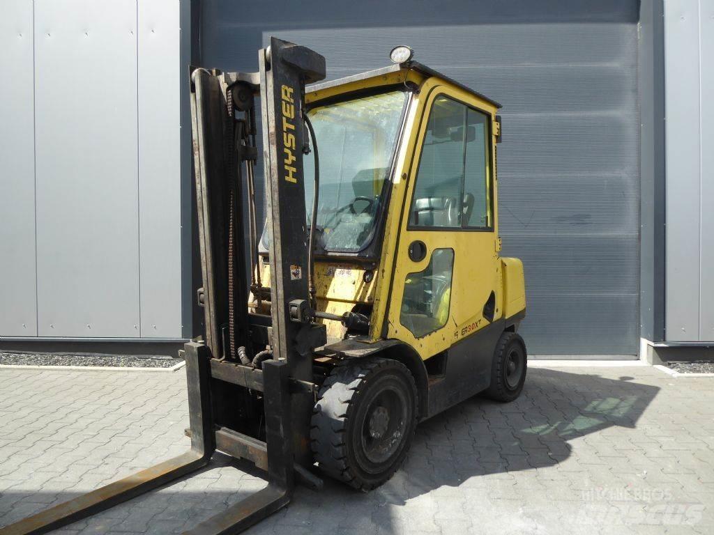 Hyster H3.0XT Diesel Trucker