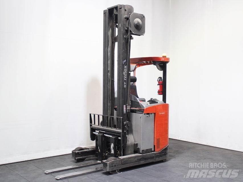 BT RRE 160 Skyvemasttruck