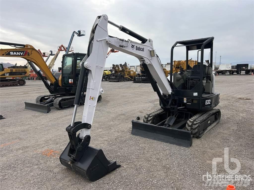 Bobcat E32 Minigravere <7t