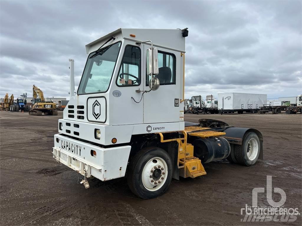 Capacity 4x2 Trekkvogner