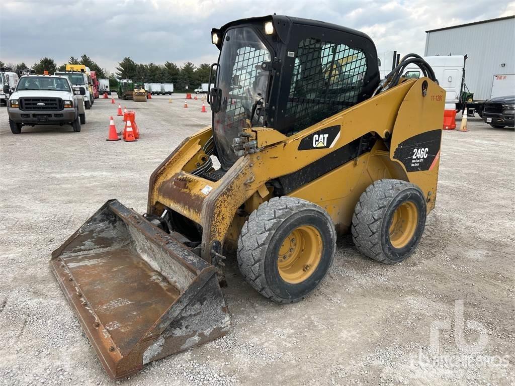 CAT 246C Kompaktlastere