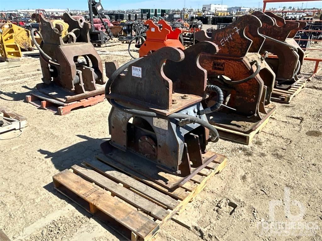 CAT 410 Vibroplater