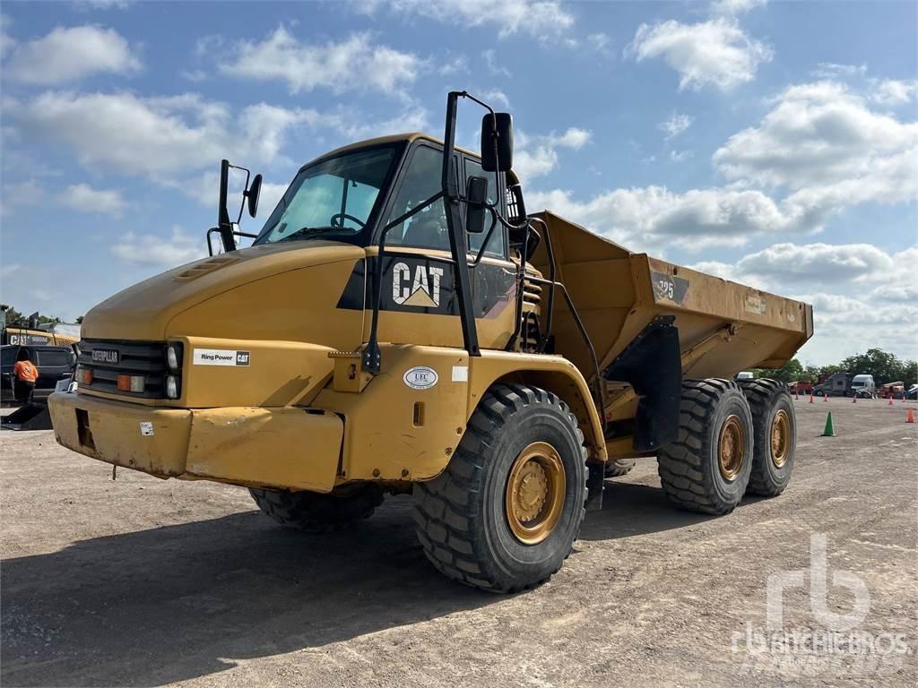 CAT 725 Rammestyrte Dumpere