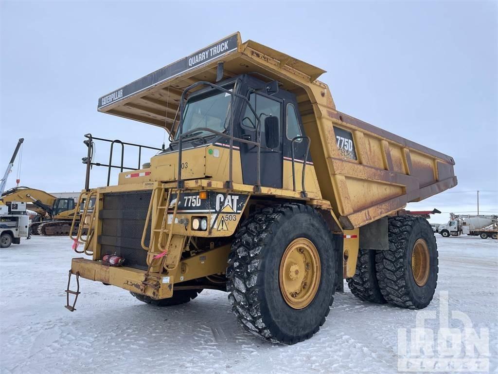 CAT 775D Tipptrucker