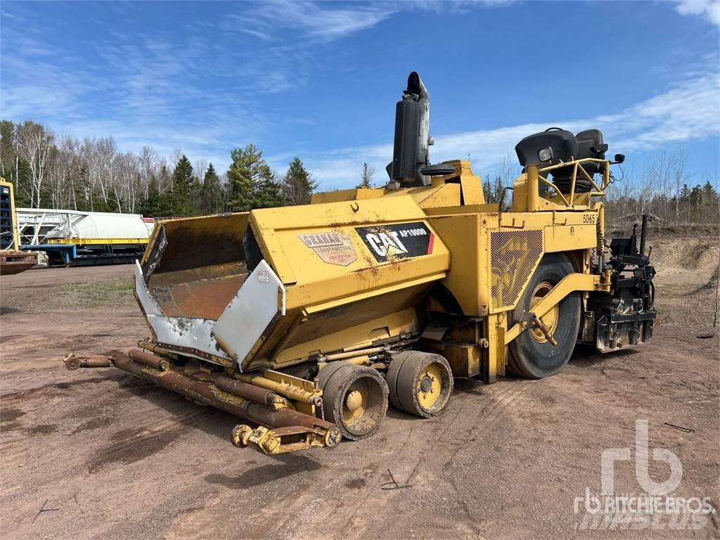 CAT AP-1000D Asfaltutleggere