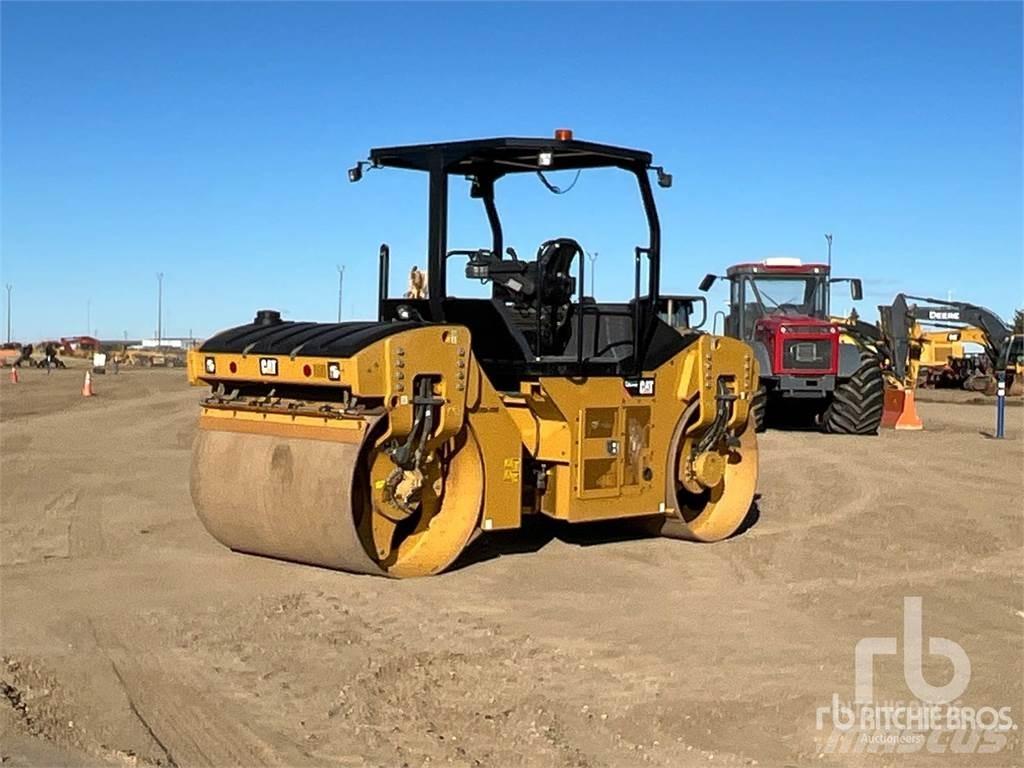 CAT CB54B Tandem Valser