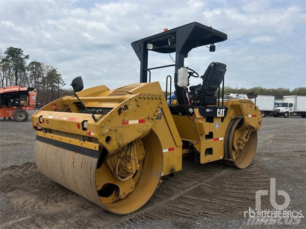 CAT CB54XW Tandem Valser