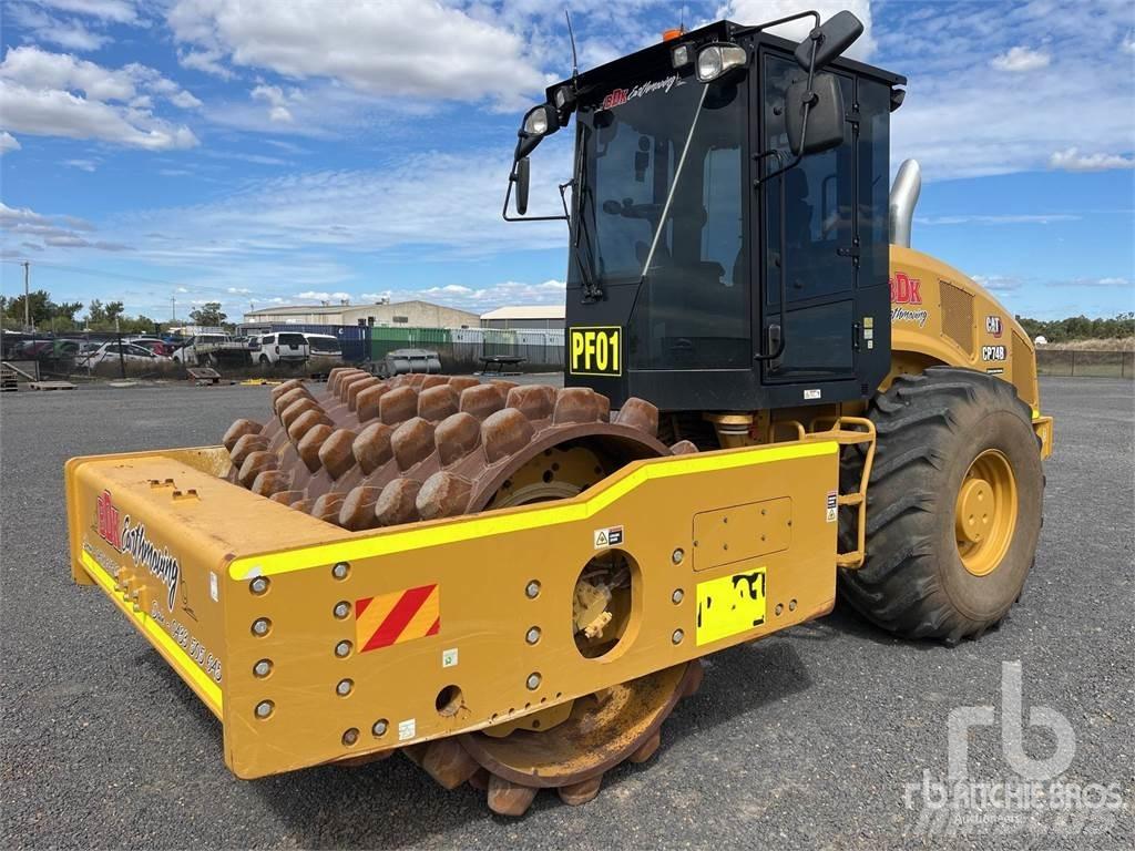 CAT CP74B Avfallspresser